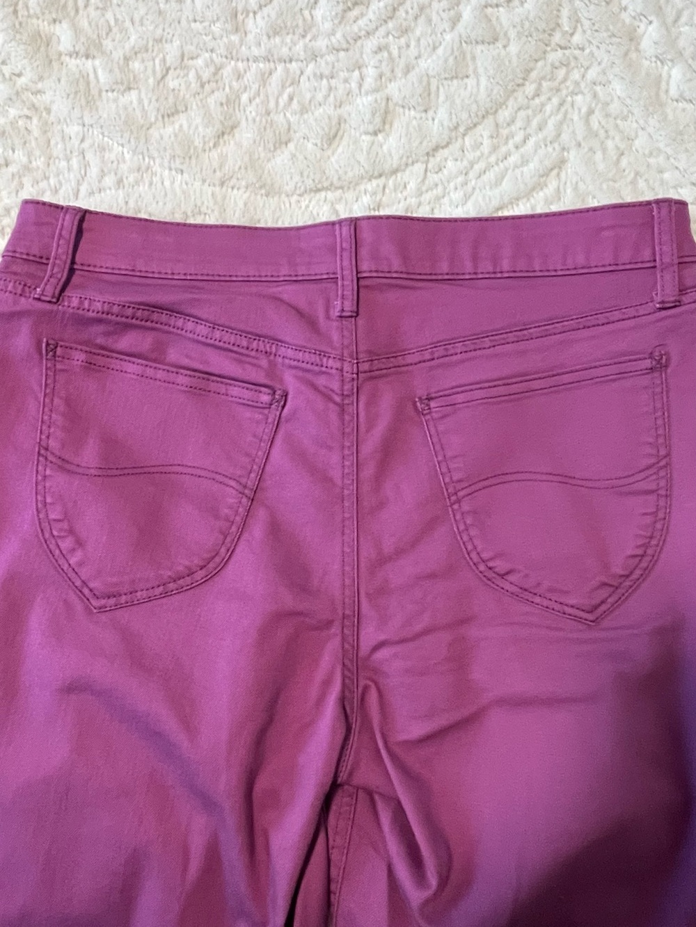 Lee Riders Midrise Bermuda Shorts in Plum Size 12 - Picture 8 of 8
